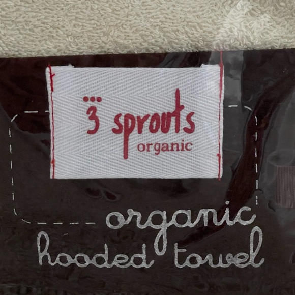 NWT - 3 Sprouts Organic Hooded Gray Monkey Towel Size 31”x31” - Picture 3 of 6